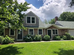 25 Crosswynds Dr, Saunderstown, RI 02874