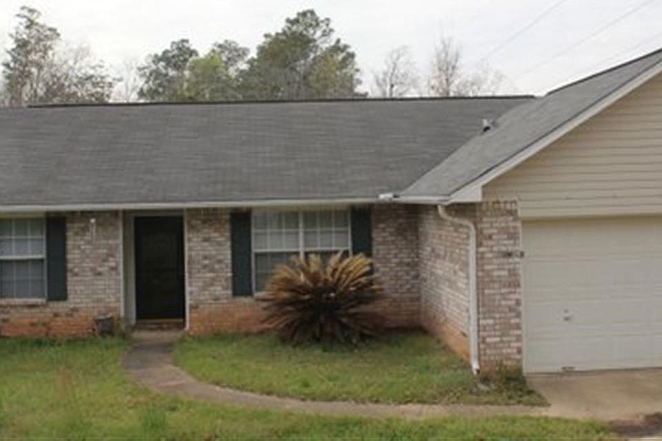 1st image of 6737 Community Dr