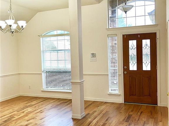 4th image of 2512 Coolwater Dr