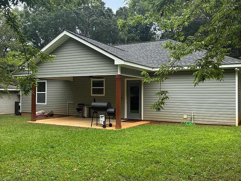 2117 Atkins Dr — Photo 16