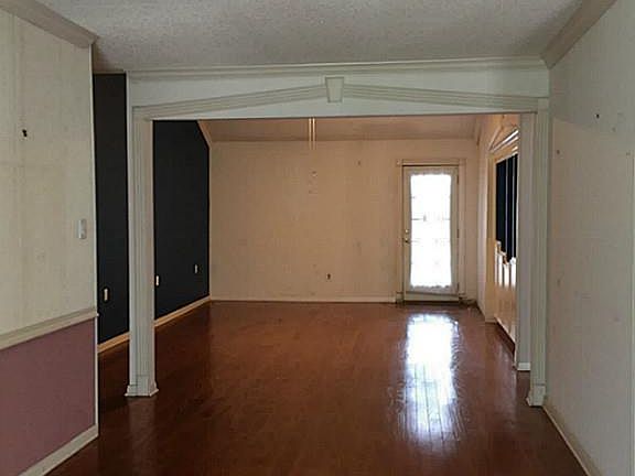 3rd image of 5303 Whittier Oaks Dr