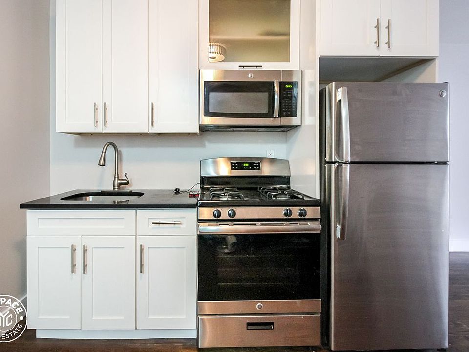 2nd image of 186 Clymer St APT 29