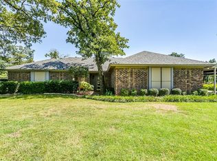 201 Saddle Hills Rd, Burleson, TX 76028