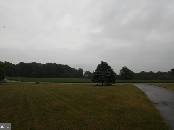 21355 Big Woods Rd, Dickerson, MD 20842