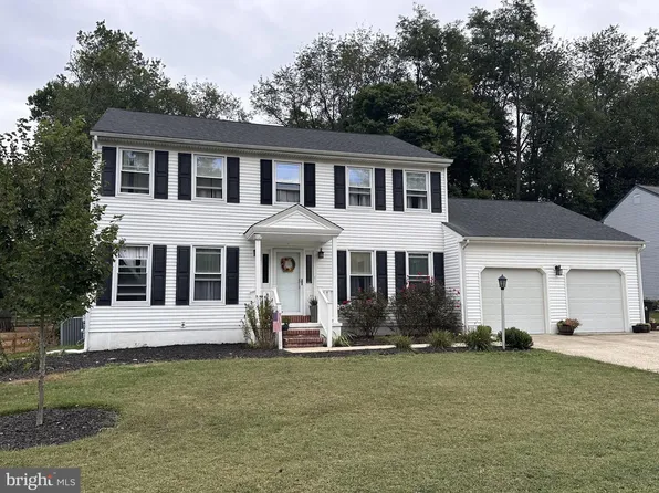 129 W Mill Station Dr, Newark, DE 19711