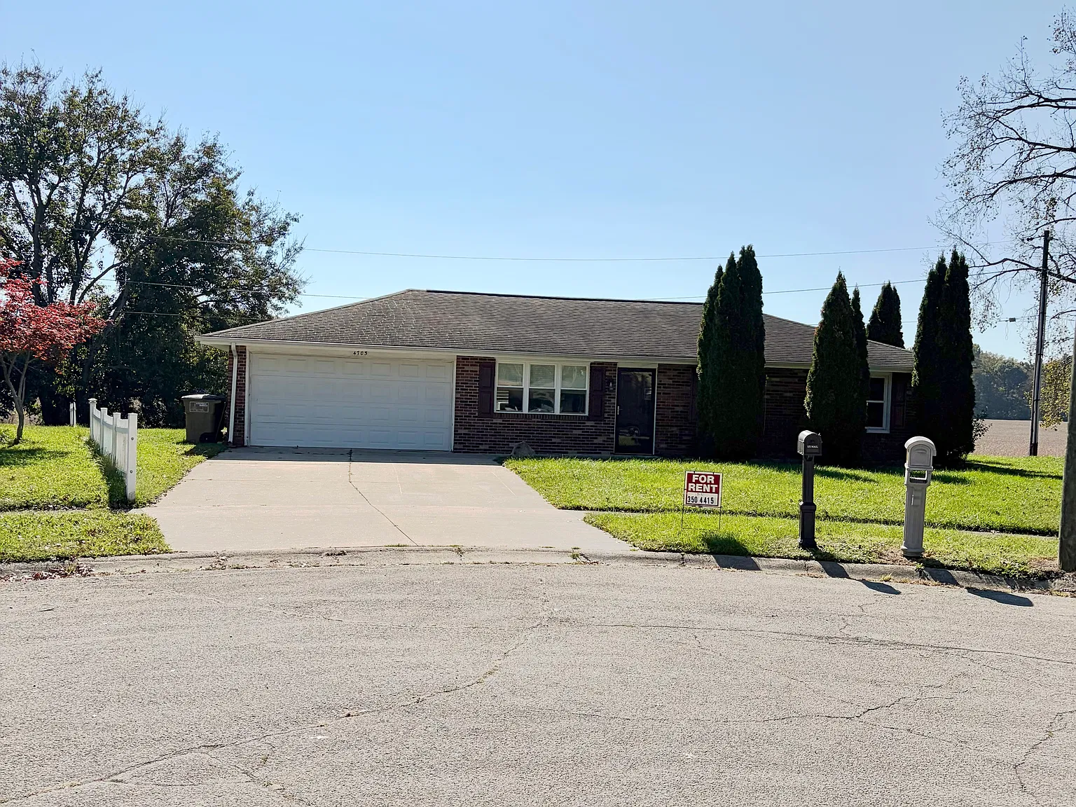 3 bed, 1.5 bath, 1170 sqft, $1,575 — Photo 1