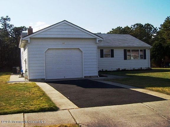 4th image of 1 Oakham Ct