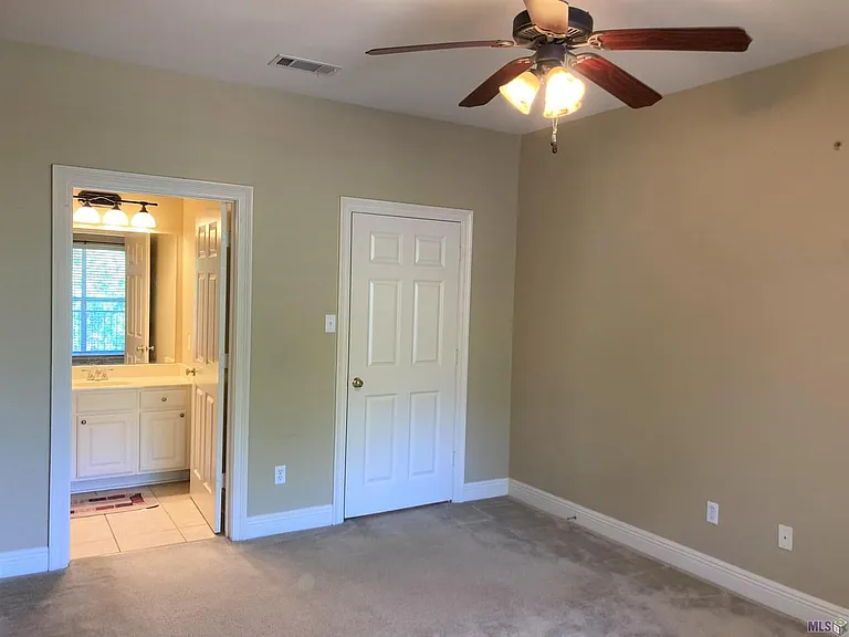 5169 Etta St #10-G — Photo 6