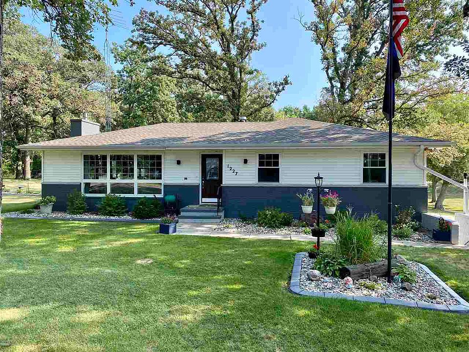 1st image of 1227 Summer Circle Dr
