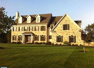2nd image of 20 Colonial Dr
