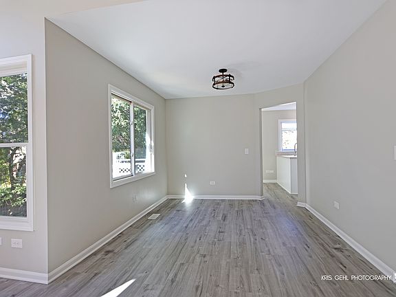 5th image of 179 Knobb Hill Ln