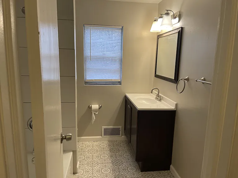 7344 Wayne Ave #2 — Photo 8