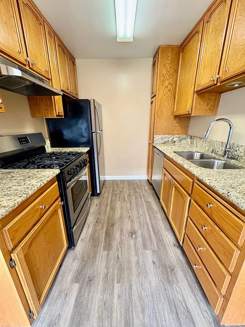 1 BR 1 BA North Park! — Photo 4