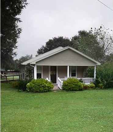 2nd image of 1216 Cullman Rd