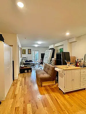 Rented by Oxford Property Group | media 3