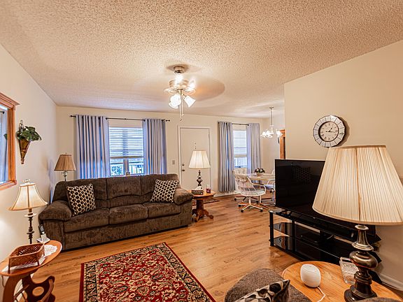 5th image of 11 Lake Vista Trl APT 203