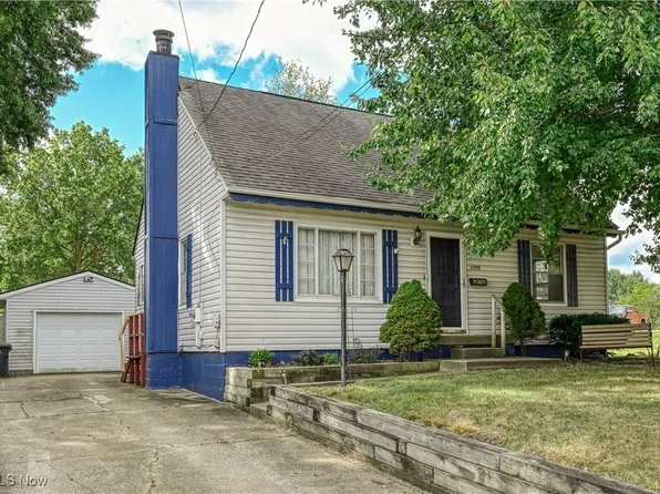 1498 Eastwood Ave, Akron, OH 44305