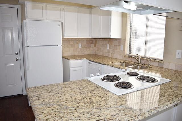 1st image of 5716 Cancun Dr