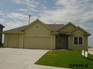 9917 Idora, La Vista, NE 68138