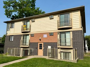 525 S Johnson St #2S, Iowa City, IA 52240