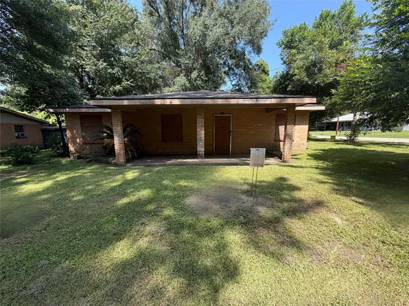 111 N McMillan Ave, Kirbyville, TX 75956