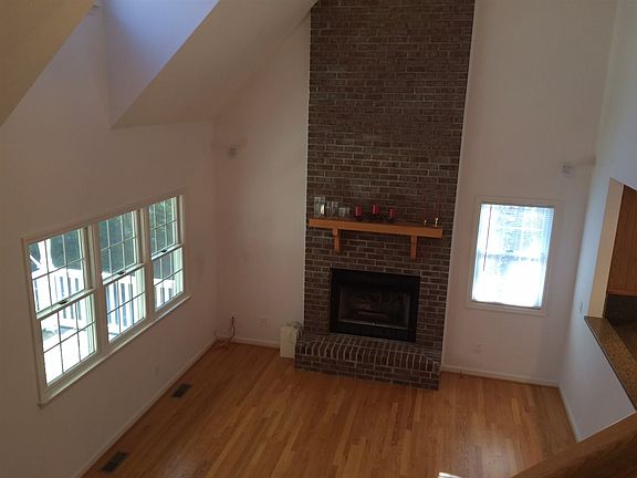 4th image of 213 Pleasant Ln