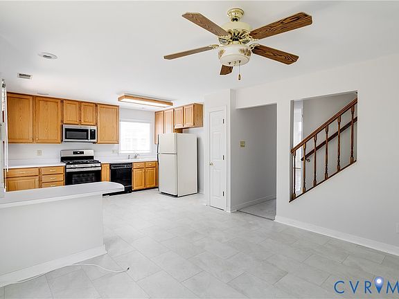 5th image of 12034 Foxfield Cir
