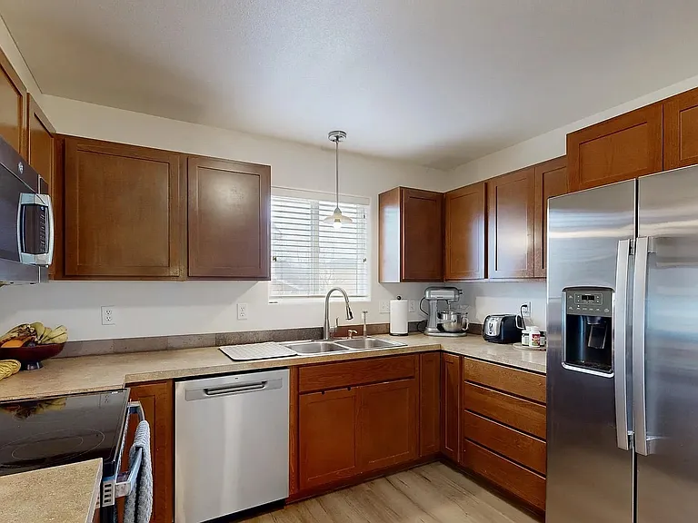 621 Britton Ln #1 — Photo 3