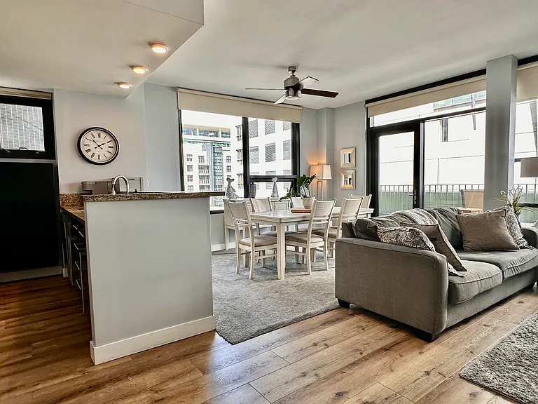 350 11th Ave #623 — Photo 4