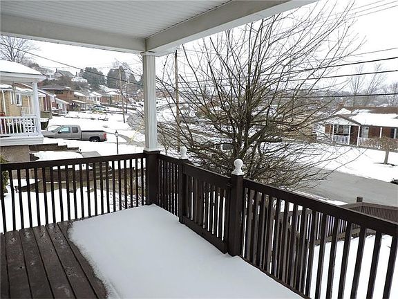 4th image of 982 Diane Dr
