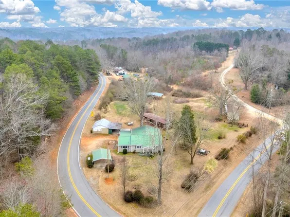 1707 Buena Vista Dr, Toccoa, GA 30577