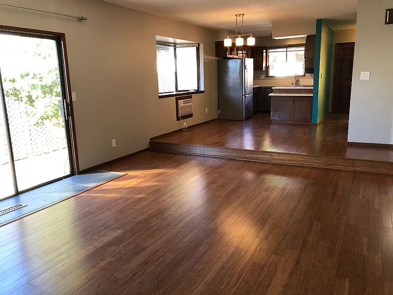 409 SE 88th Ave — Photo 1