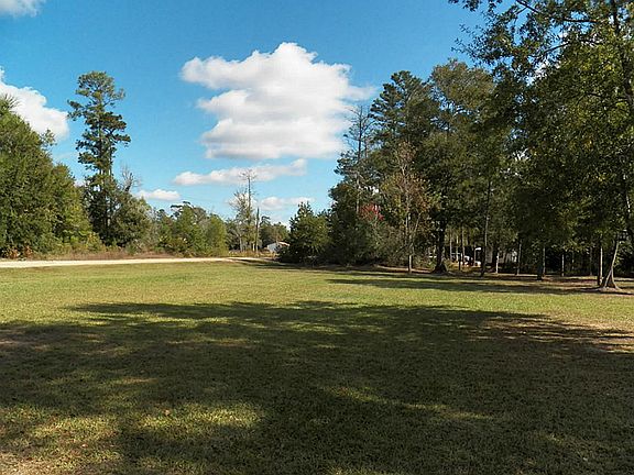 Another view of the front yard