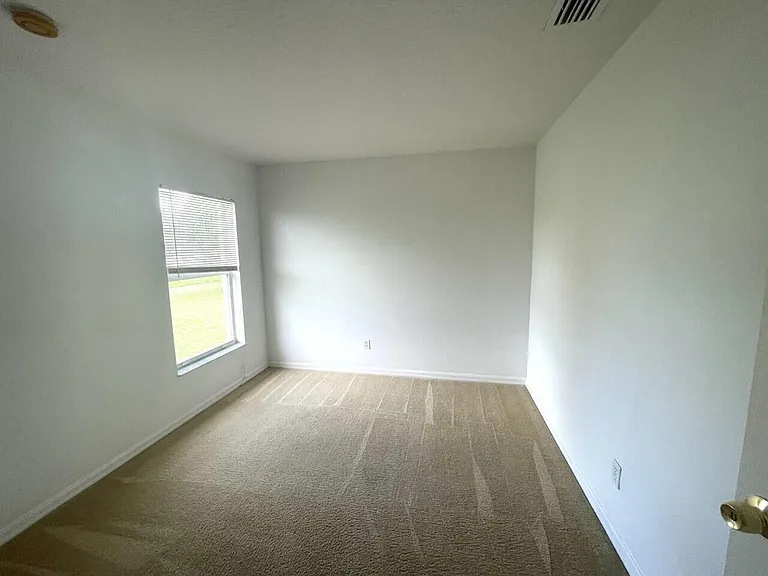 1061 SW Coleman Ave — Photo 11