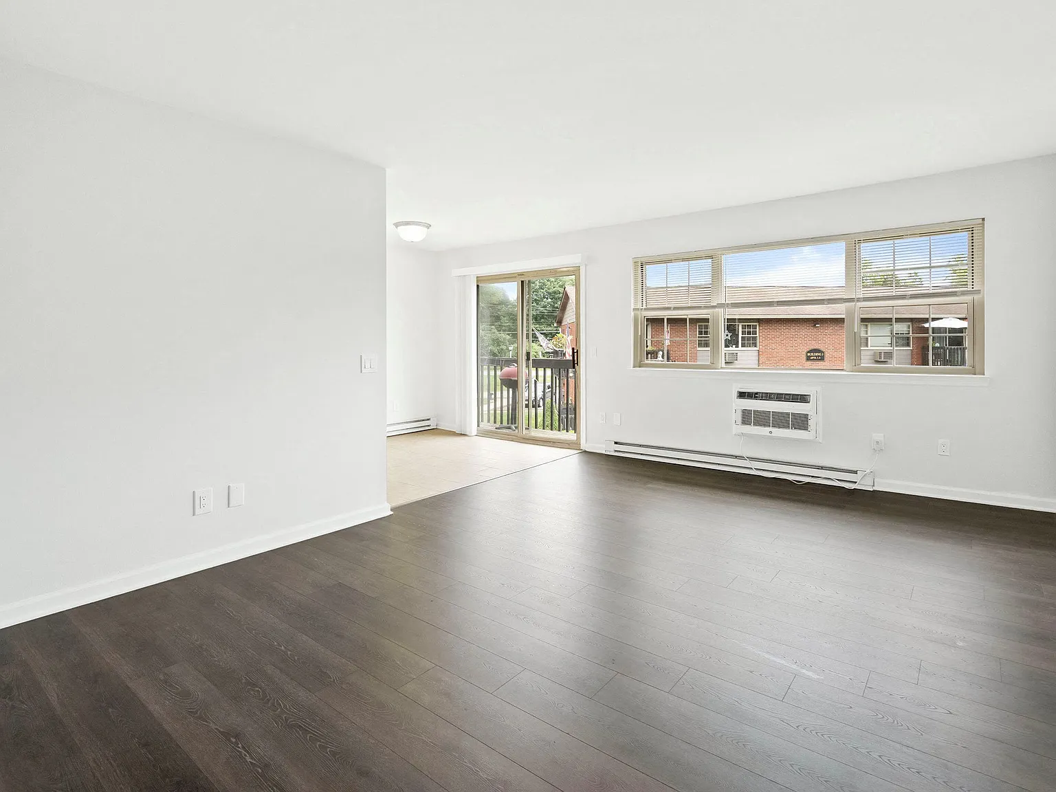 Ascot Park Apartments — Photo 3