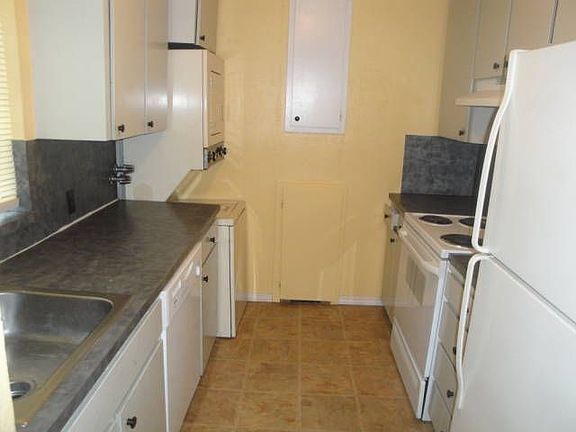 3rd image of 2620 92nd St S