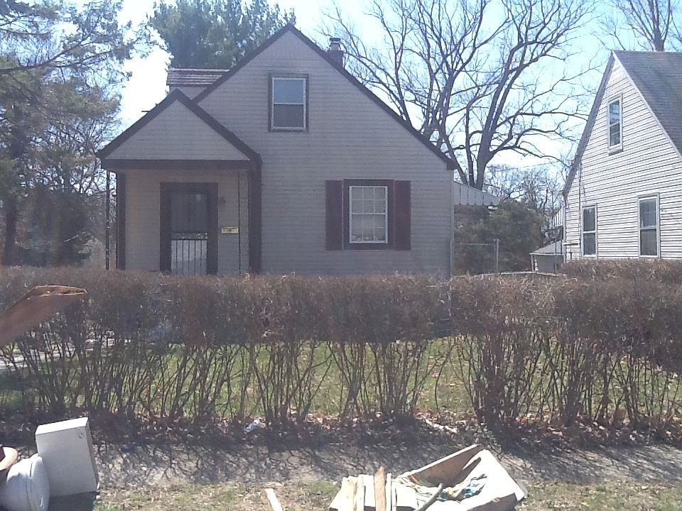 GREAT FIXER UPPER