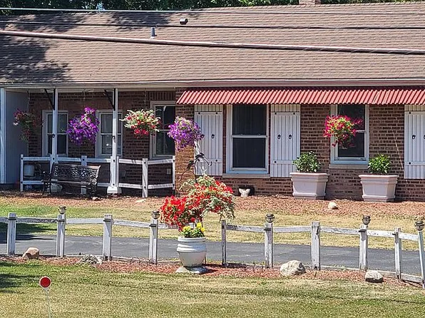 308 N Wheeling Rd, Prospect Heights, IL 60070