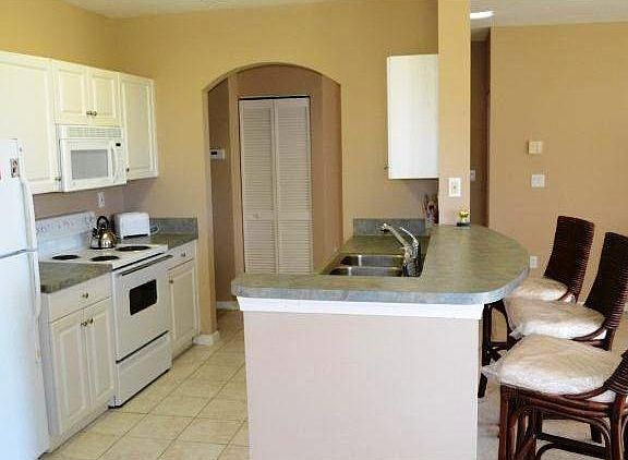 3rd image of 5045 Fairways Cir APT D205