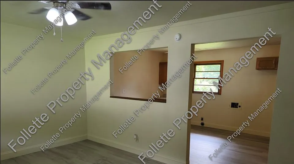 3 bed, 1282 sqft, $1,300 — Photo 3