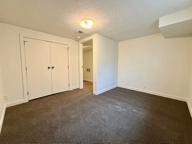 7620 S Jefferson St — Photo 12