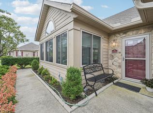 3702 Stoneway Point, Powell, OH 43065