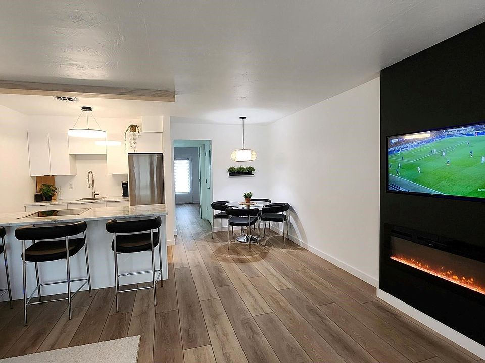 1st image of 1015 SW 11th Avenue #14K