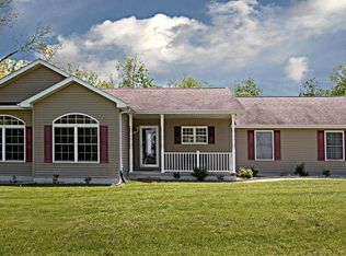 547 Greenview Rd, Centralia, IL 62801