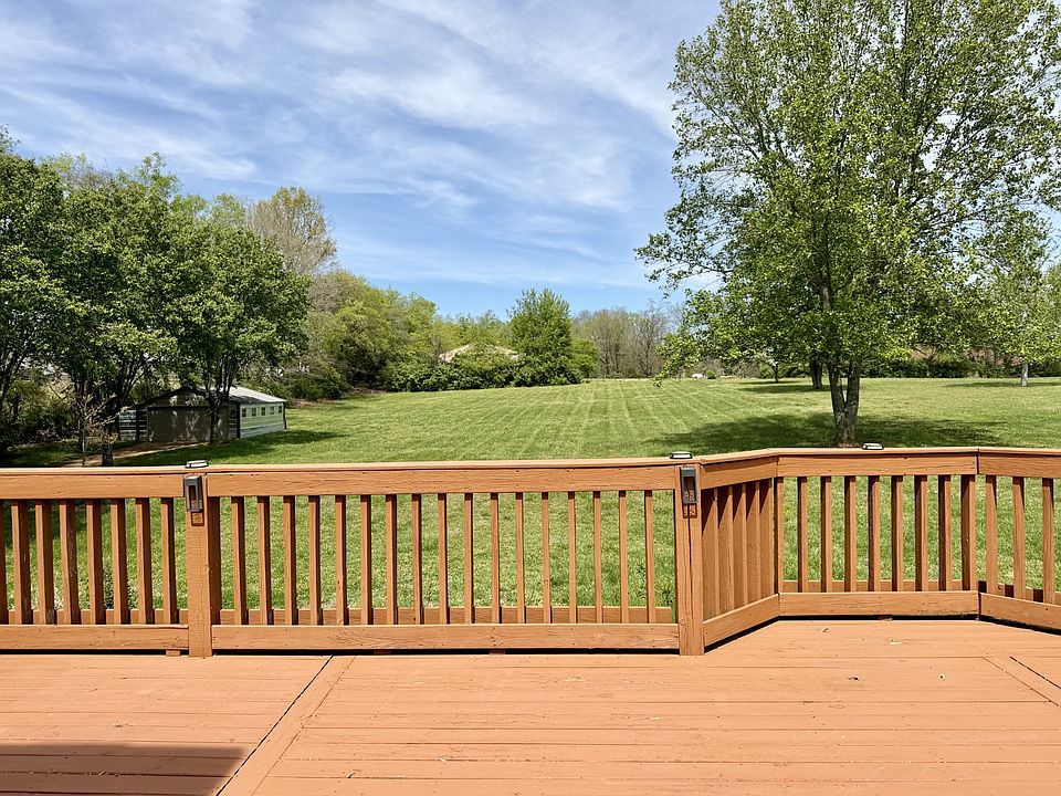 1st image of 6914 Burkitt Rd