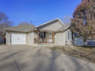 2073 N Elizabeth Ave, Springfield, MO 65803
