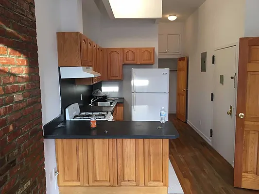 Rented by Jeffrey Mosczyc, LREB | media 10