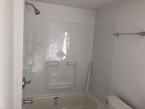 4th image of 4540 Hopewell St