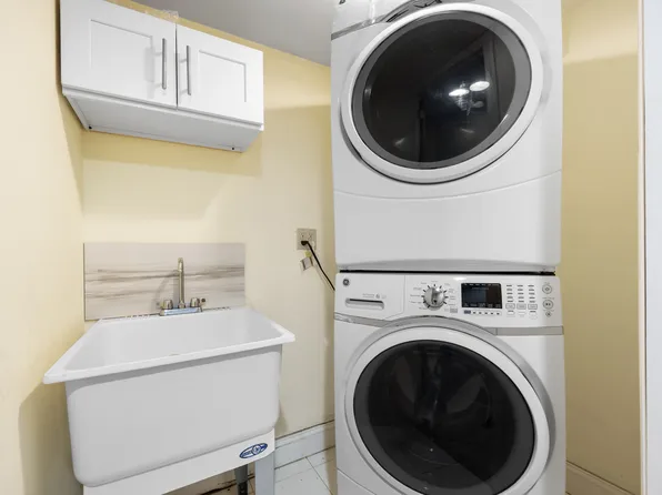 183-26 Booth Memorial Avenue image 26 of 31