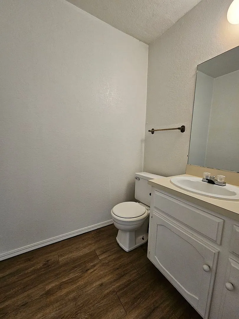 (2) Bed/(1.5) Bath Two-Story Townhome. End Unit Avail NOW! — Photo 4